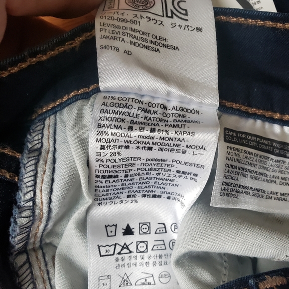 Levi's 710 Super Skinny Mid Rise 28x30 - Picture 12 of 12